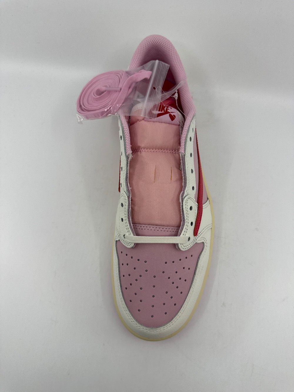 AJ 1 LOW X TRAVIS SCOTT - TROPICAL PINK