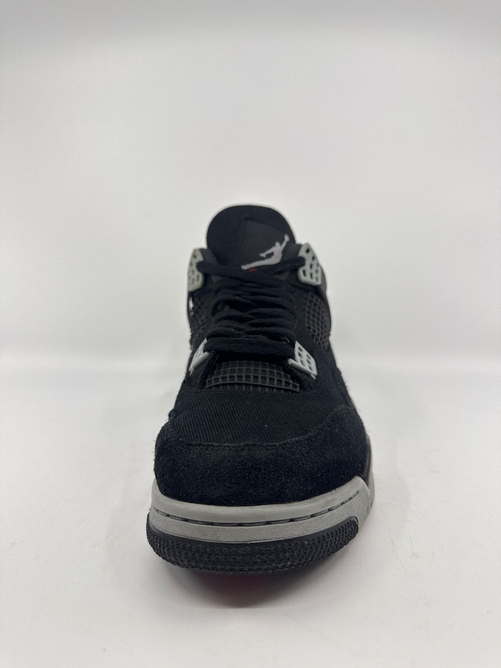*USED* AJ 4 SE - BLACK CANVAS