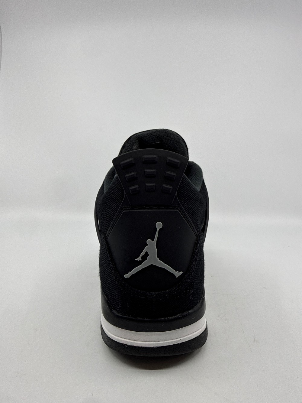*USED* AJ 4 SE - BLACK CANVAS