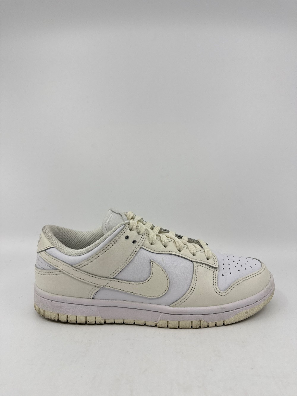 *USED* NIKE DUNK LOW (W) - COCONUT MILK