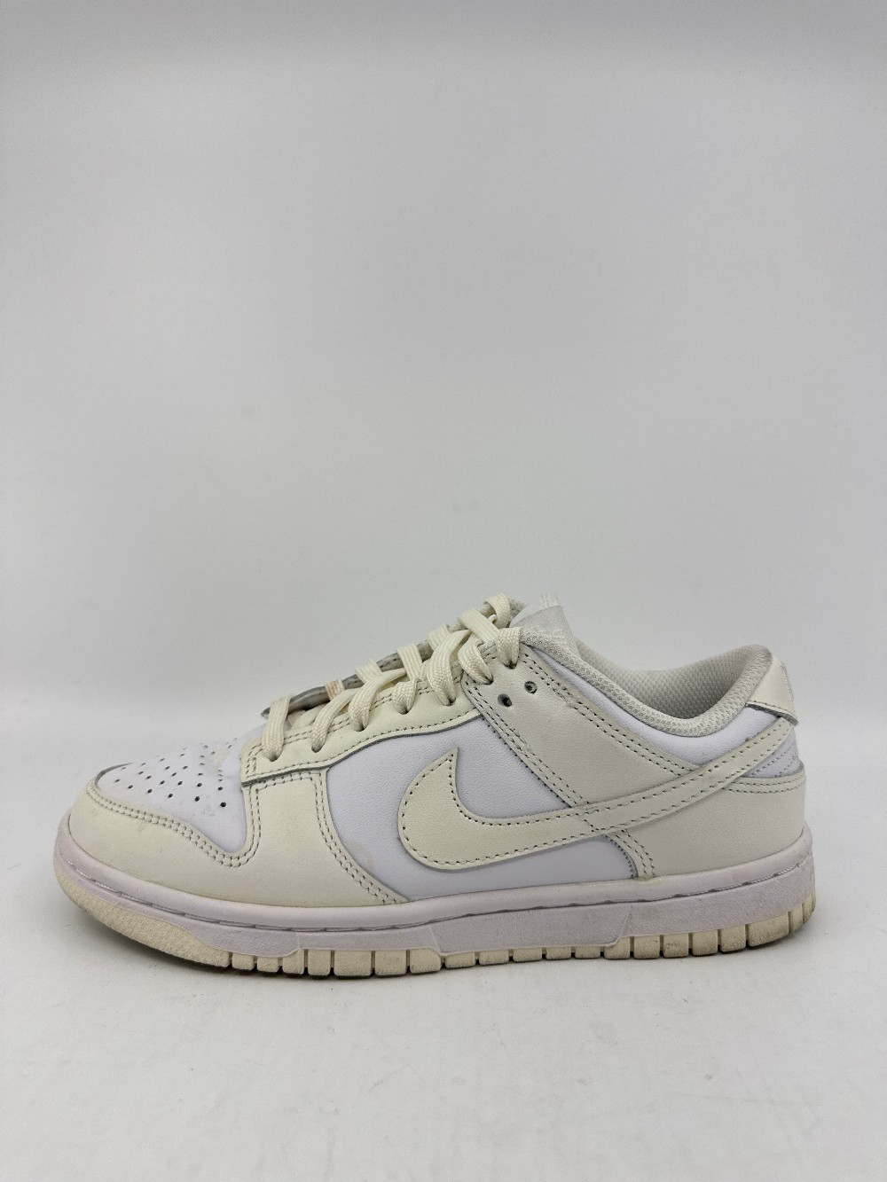 *USED* NIKE DUNK LOW (W) - COCONUT MILK