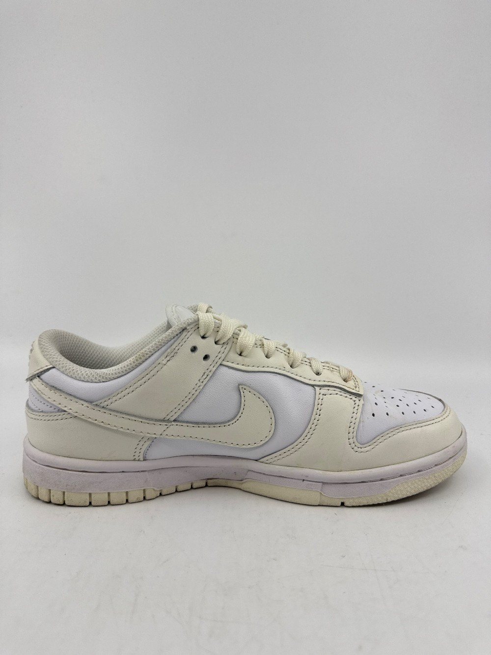 *USED* NIKE DUNK LOW (W) - COCONUT MILK