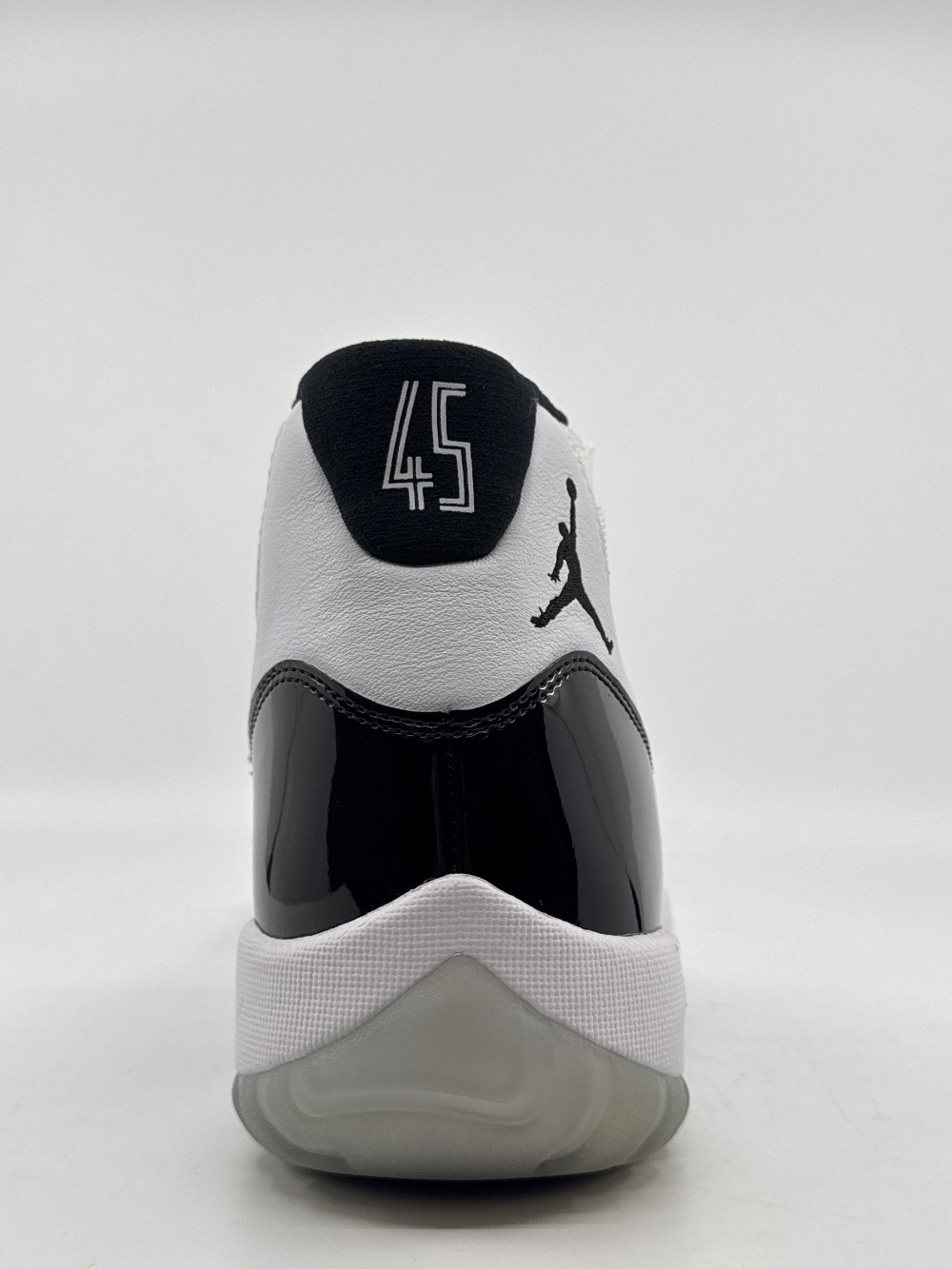 AJ 11 - CONCORD (2018)