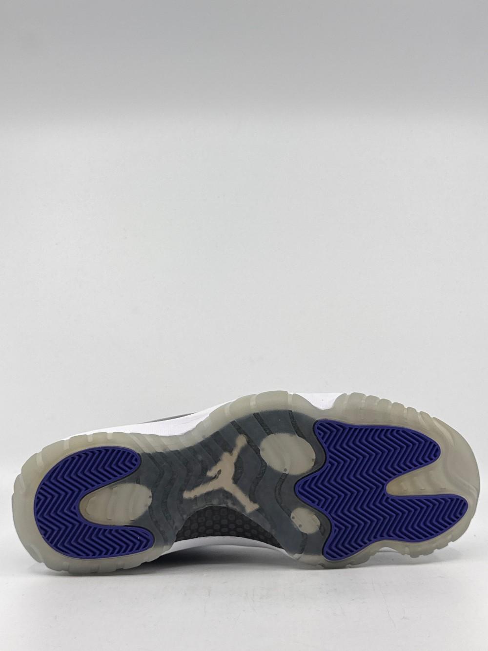 AJ 11 - CONCORD (2018)