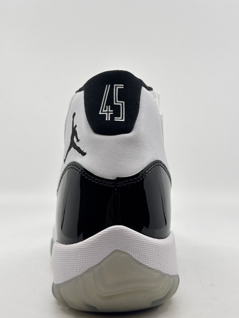 AJ 11 - CONCORD (2018)