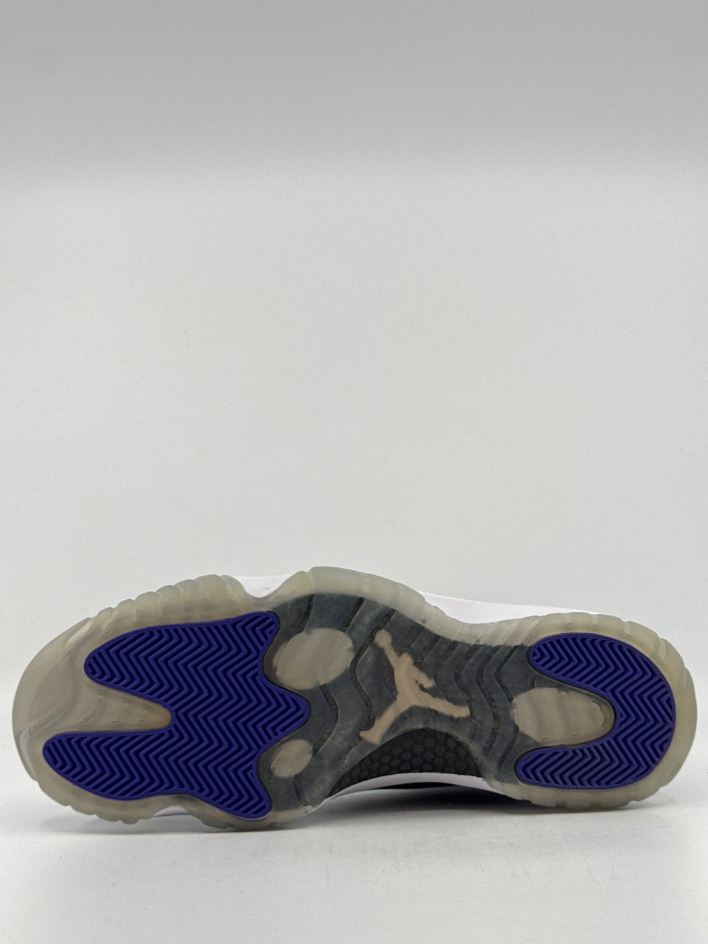 AJ 11 - CONCORD (2018)