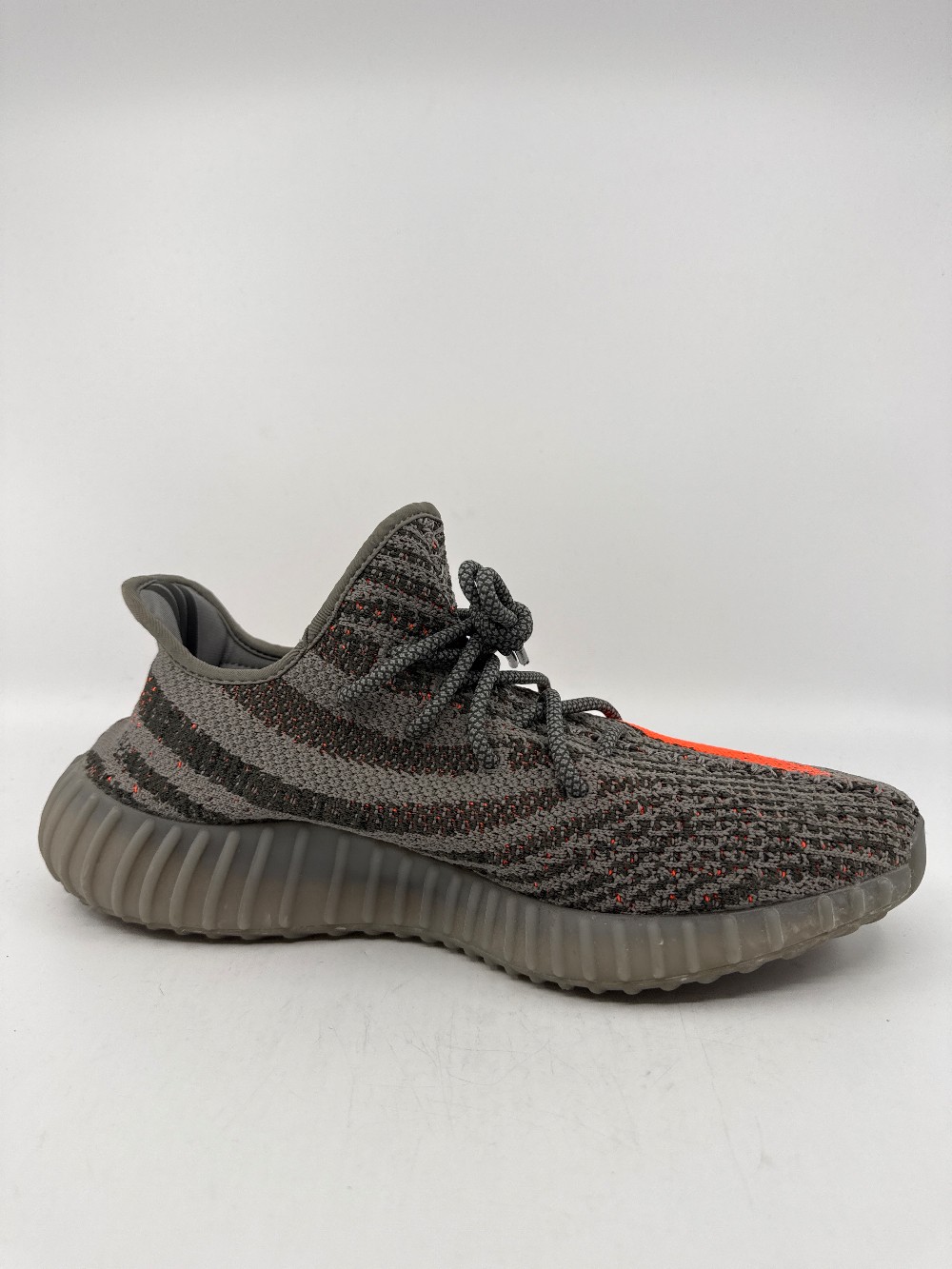 *USED* YEEZY BOOST V2 - BELUGA REFLECTIVE
