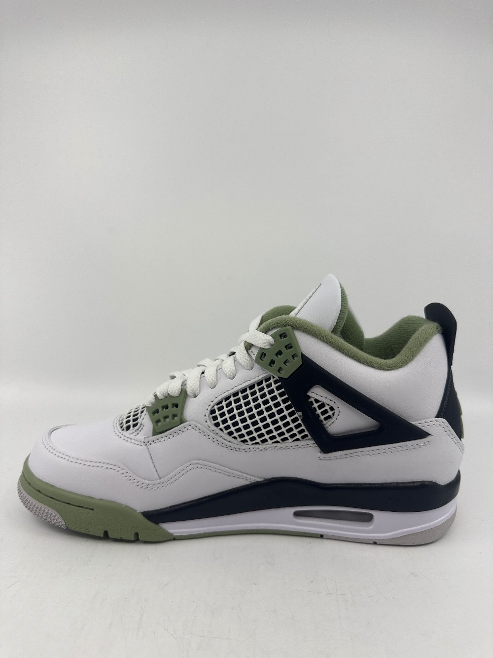 AJ 4 (W) - SEAFOAM