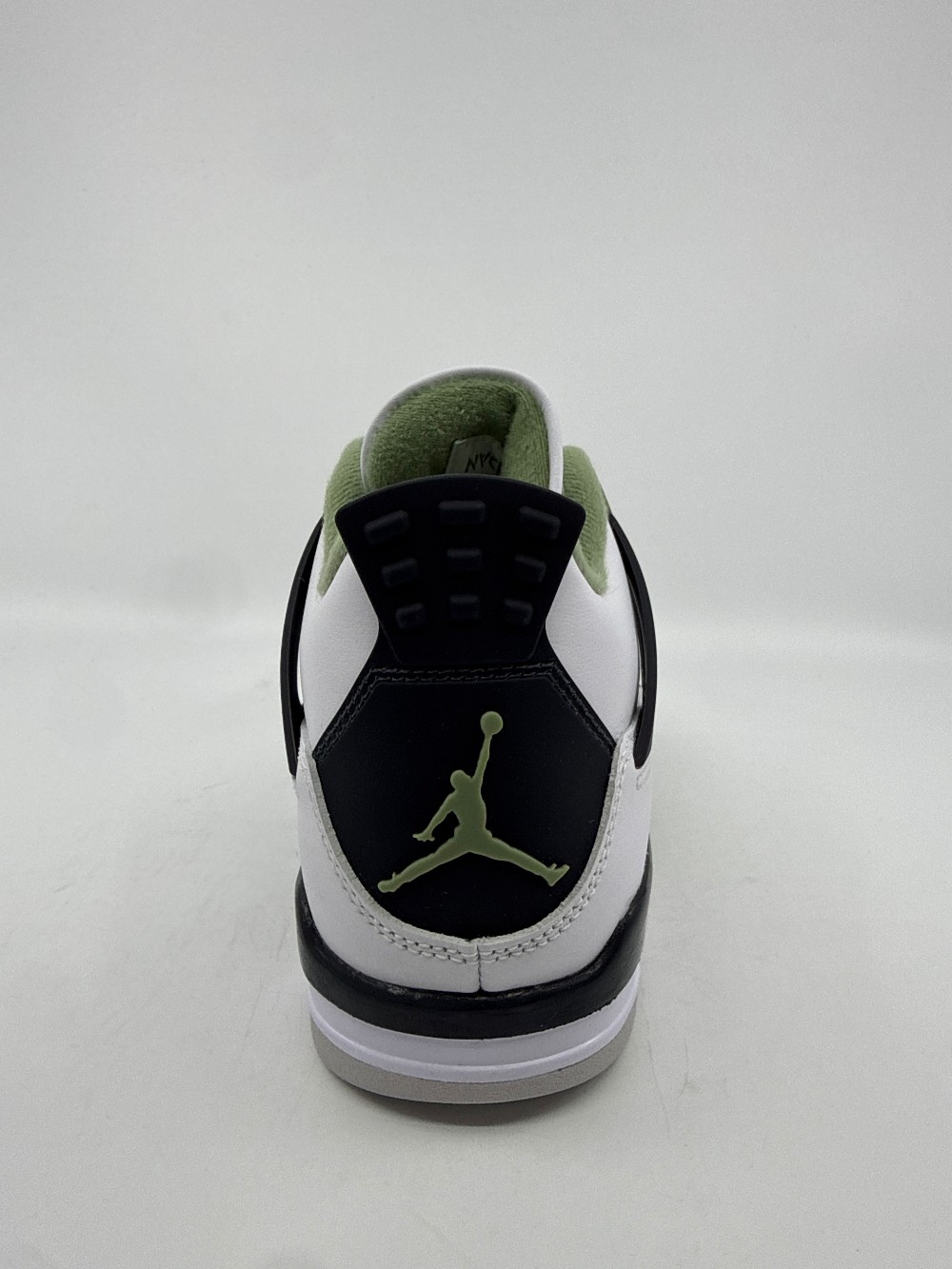 AJ 4 (W) - SEAFOAM