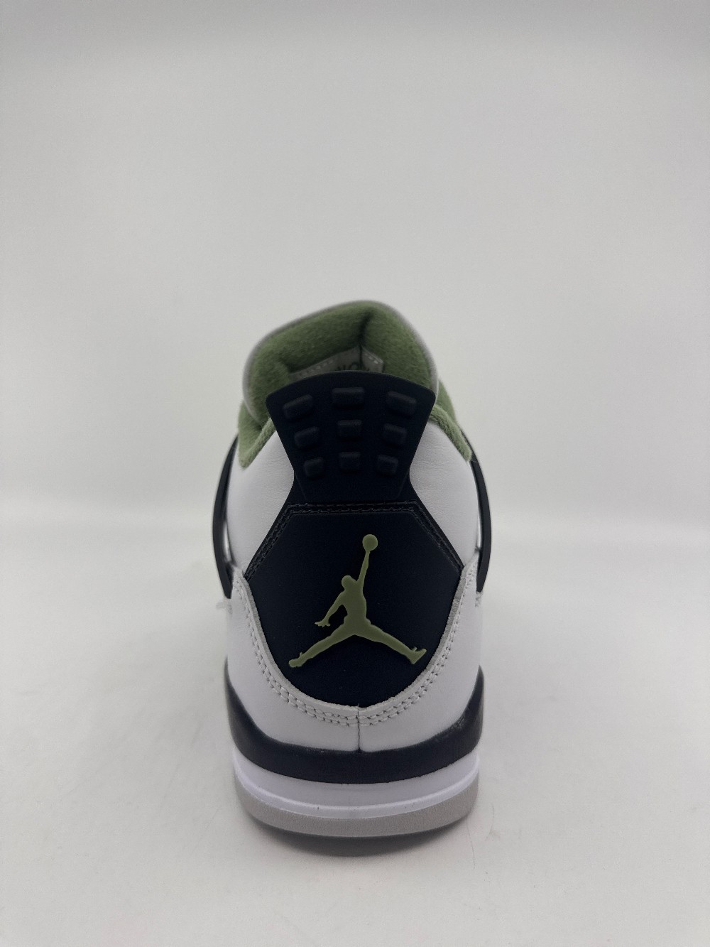 AJ 4 (W) - SEAFOAM