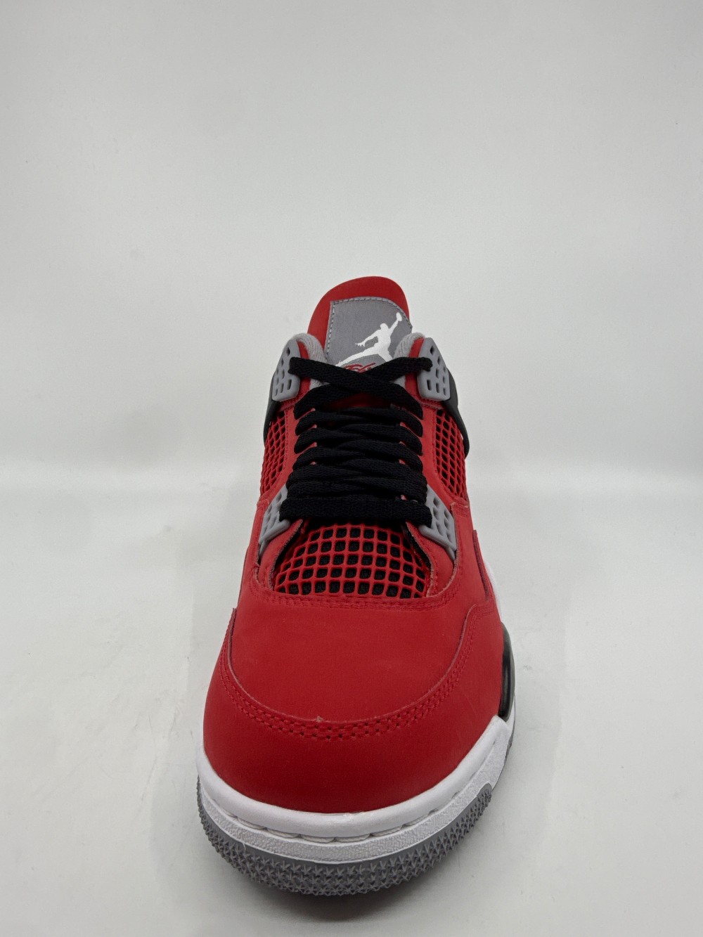 AJ 4 - TORO BRAVO (2026)