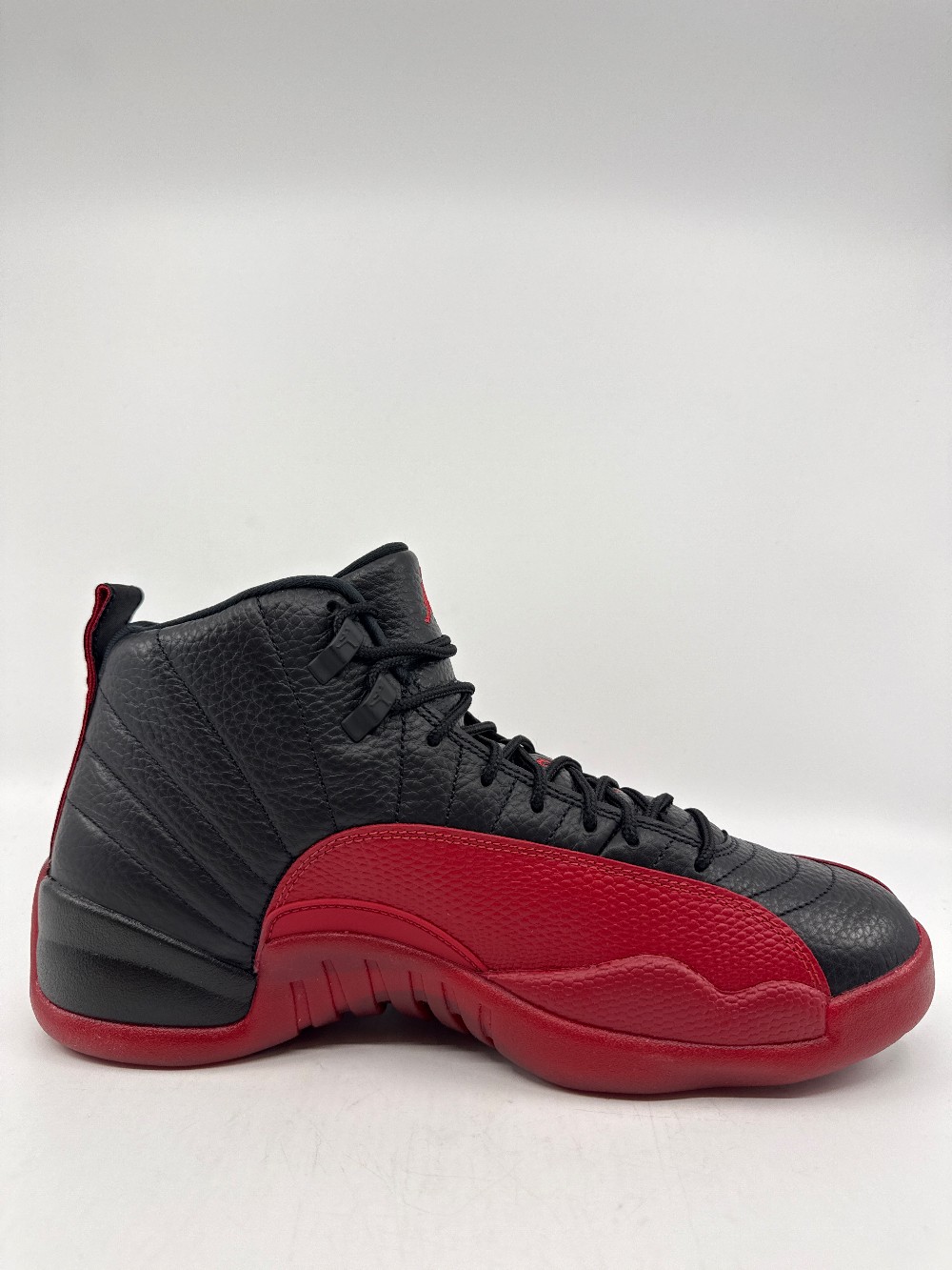 AJ 12 - FLU GAME (2025)