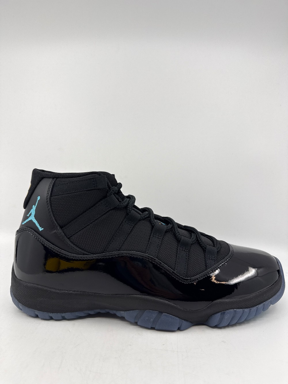 AJ 11 - GAMMA BLUE (2025)