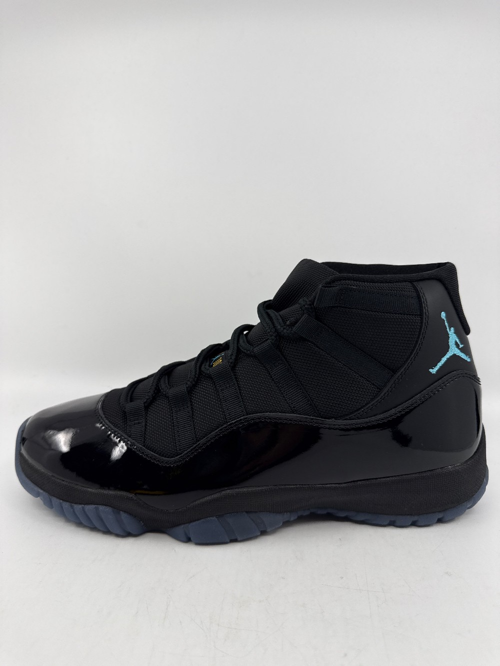 AJ 11 - GAMMA BLUE (2025)