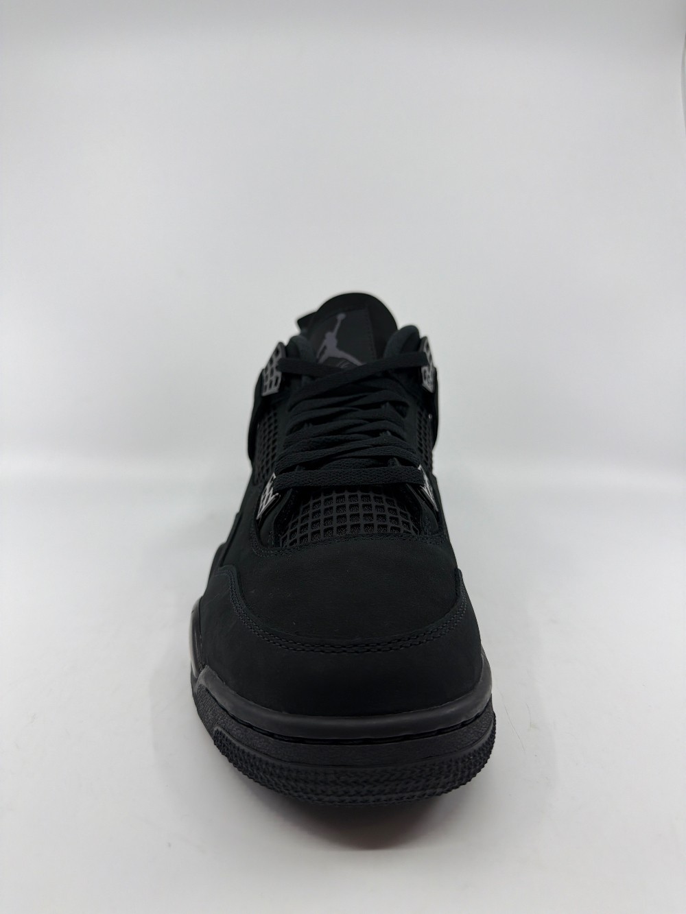 AJ 4 - BLACK CAT (2025)