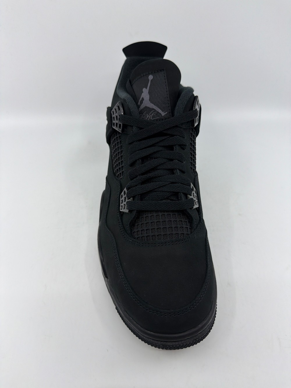 AJ 4 - BLACK CAT (2025)