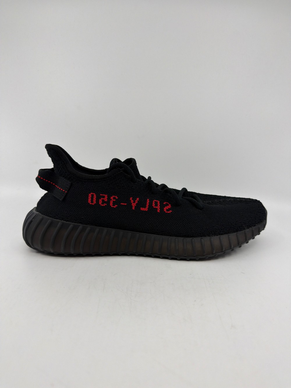 *USED* YEEZY 350 V2 - BLACK RED