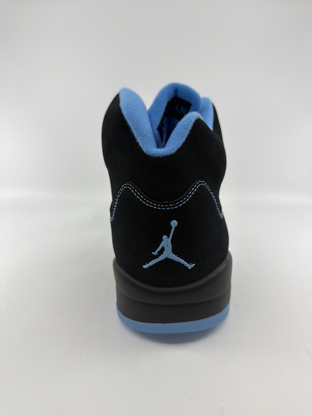 AJ 5 - BLACK UNIVERSITY BLUE (2026)