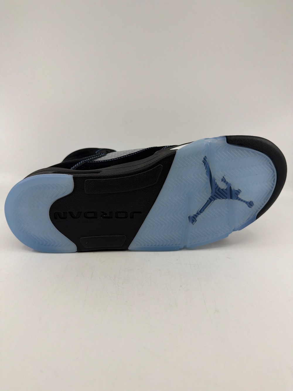 AJ 5 - BLACK UNIVERSITY BLUE (2026)