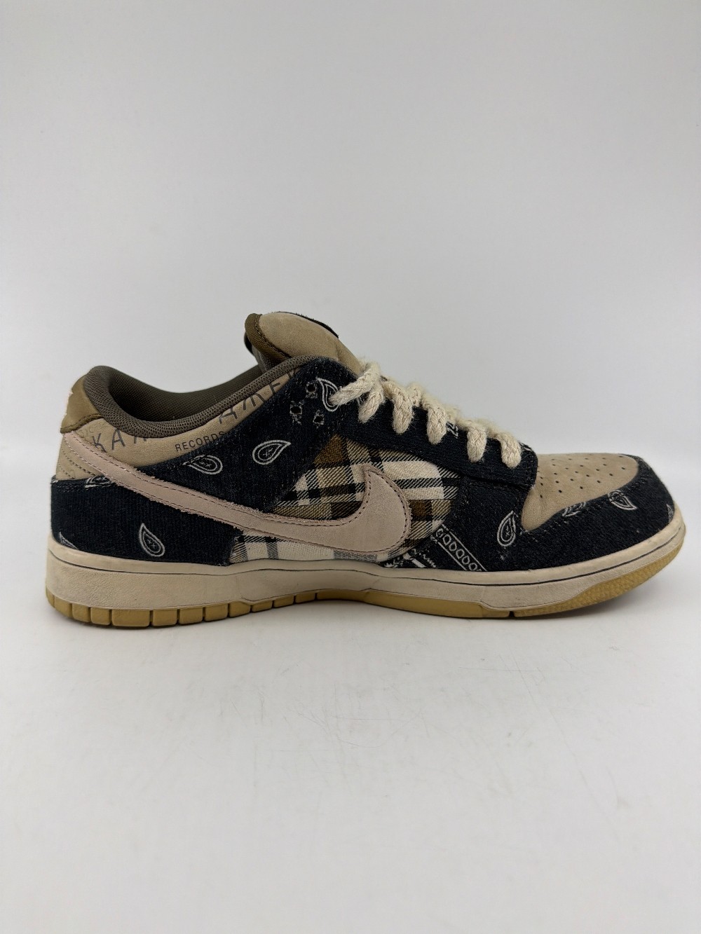 *USED/NO BOX* NIKE SB DUNK LOW - TRAVIS SCOTT