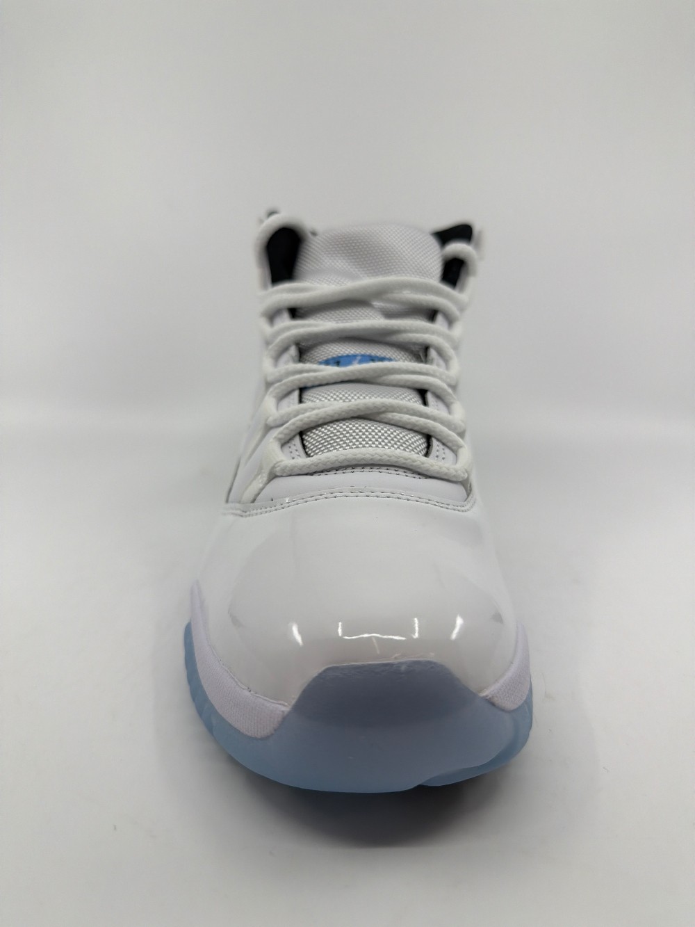 AJ 11 - LEGEND BLUE (2024)