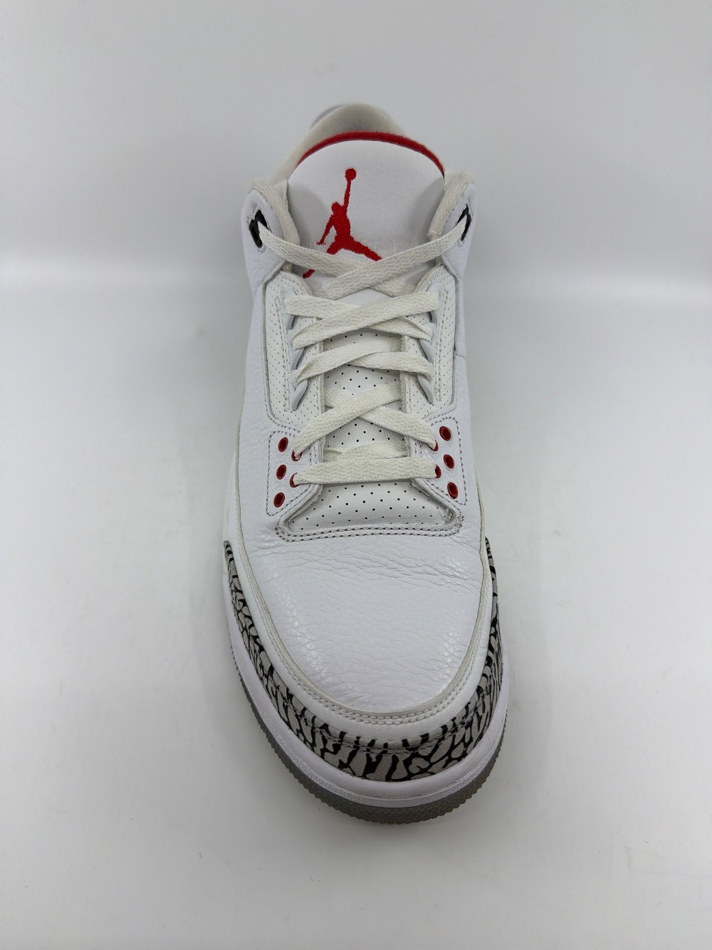 *USED* AJ 3 - FREE THROW LINE WHITE CEMENT