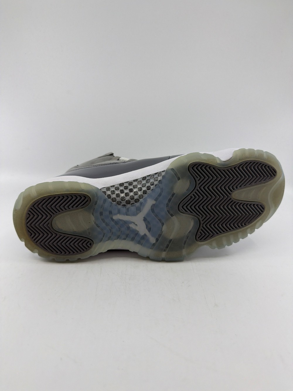 *USED* AJ 11 - COOL GREY (2021)