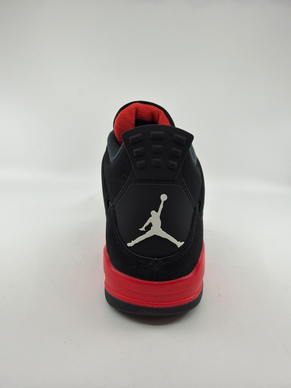 AJ 4 - RED THUNDER
