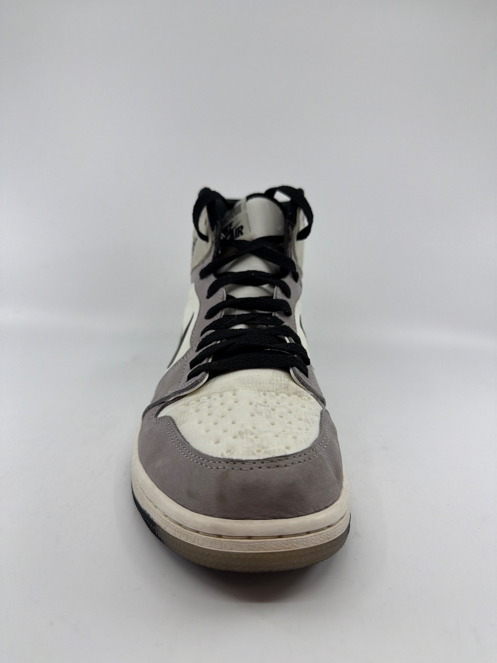 *USED* AJ 1 - HIGH ELEMENT GORE-TEX LIGHT BONE