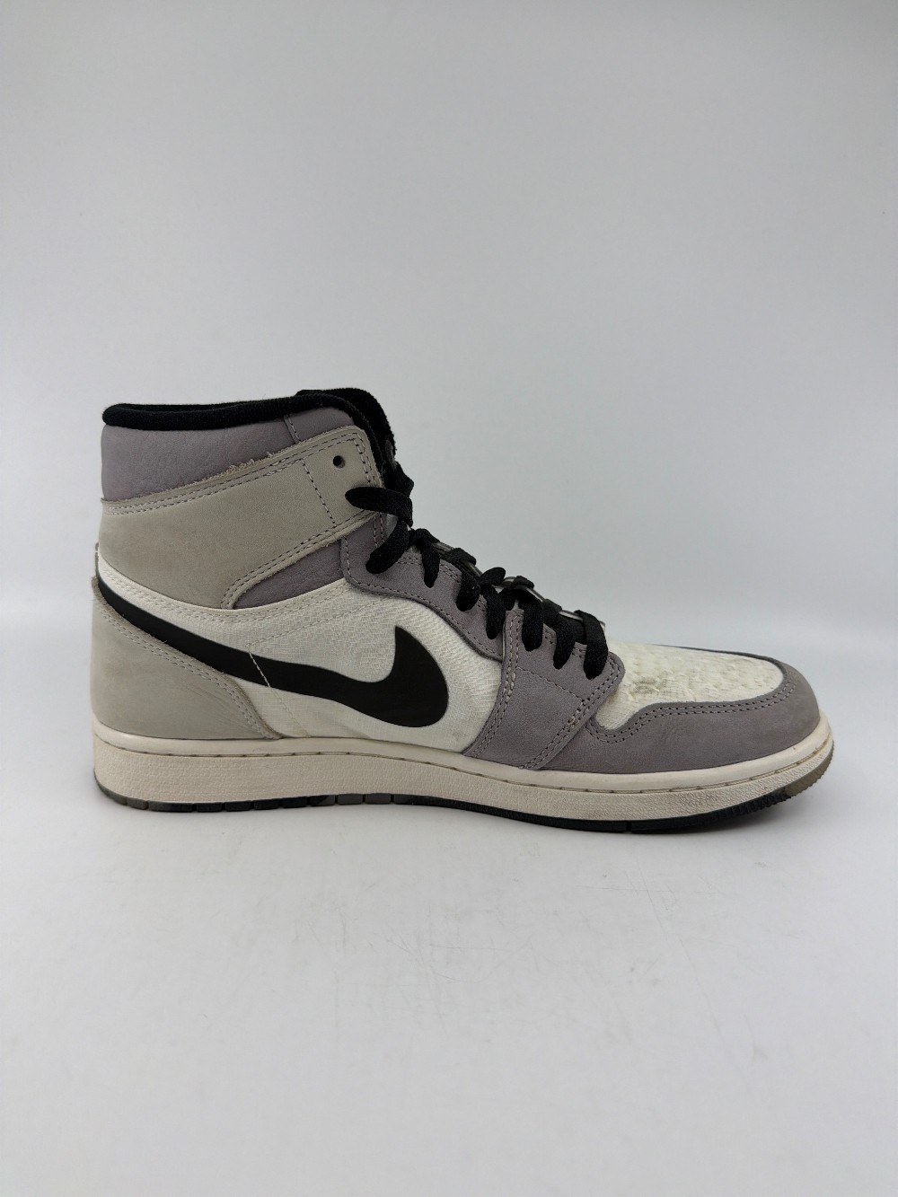 *USED* AJ 1 - HIGH ELEMENT GORE-TEX LIGHT BONE