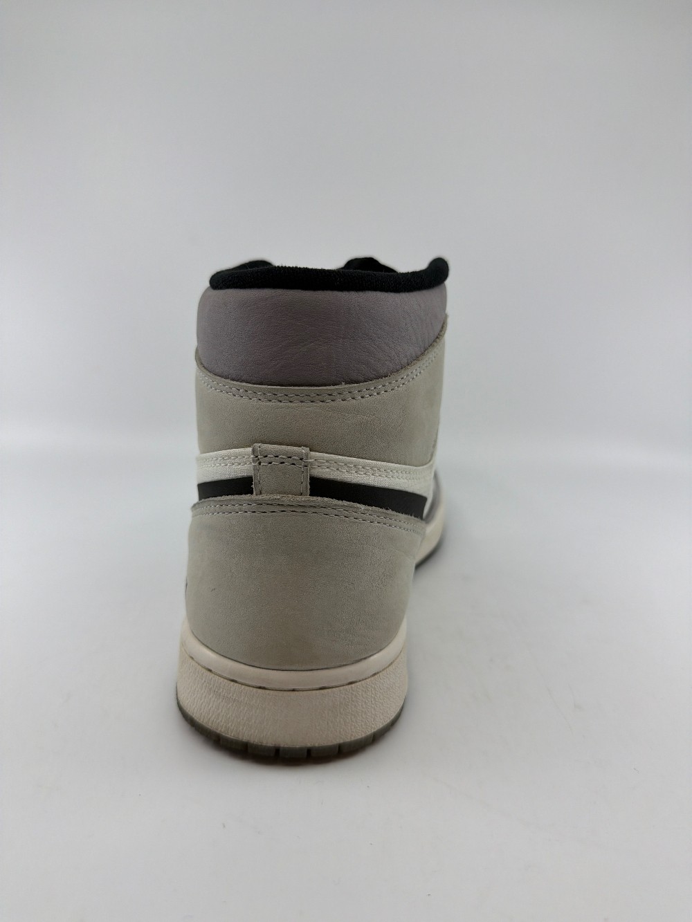 *USED* AJ 1 - HIGH ELEMENT GORE-TEX LIGHT BONE