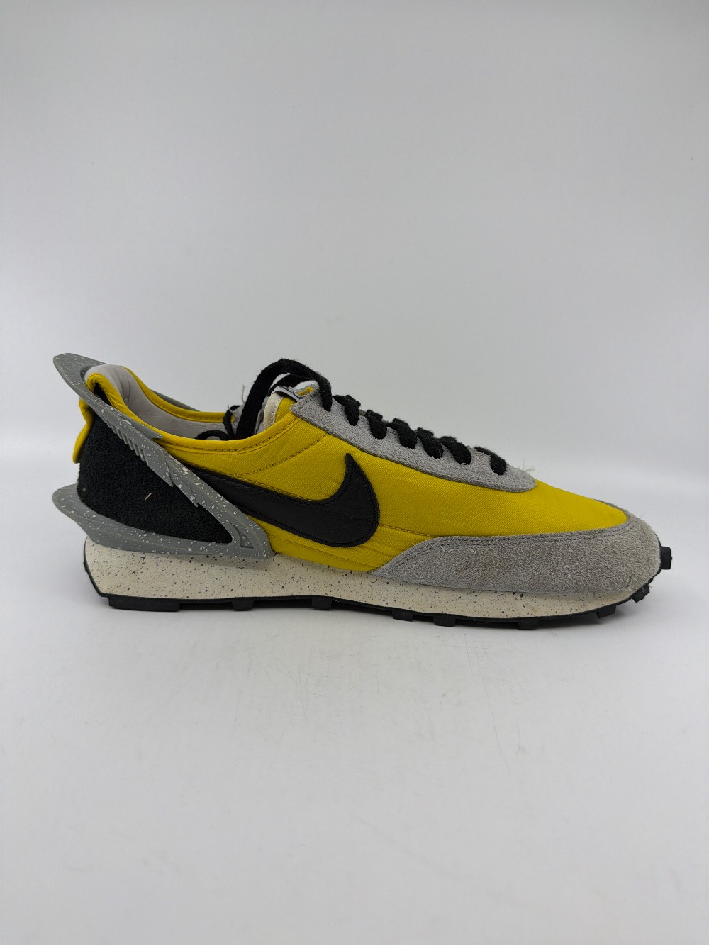 *USED* NIKE DAYBREAK - UNDERCOVER BRIGHT CITRON