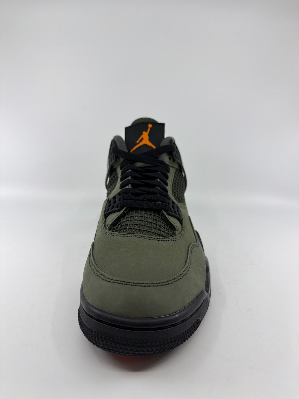 AJ 4 - UNDEFEATED (2025)
