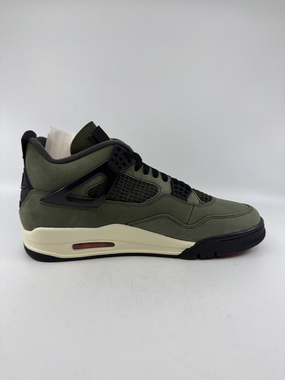 AJ 4 - UNDEFEATED (2025)