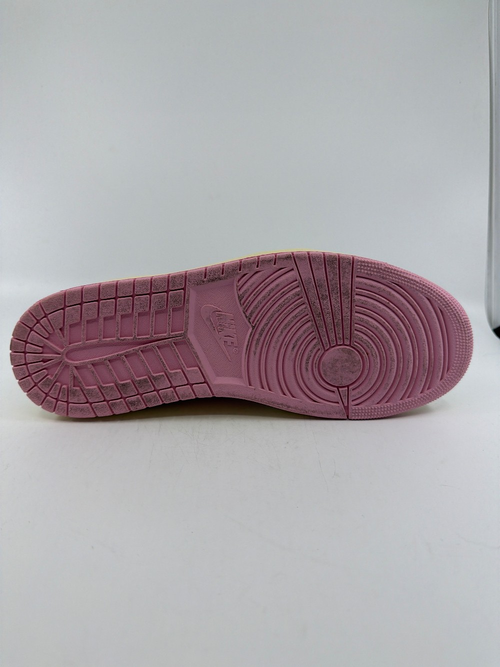 *VNDS* AJ 1 LOW X TRAVIS SCOTT - TROPICAL PINK