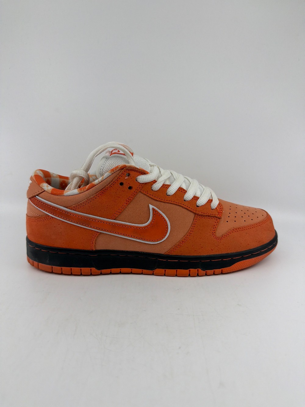 *USED* NIKE SB DUNK LOW X CONCEPTS - ORANGE LOBSTER