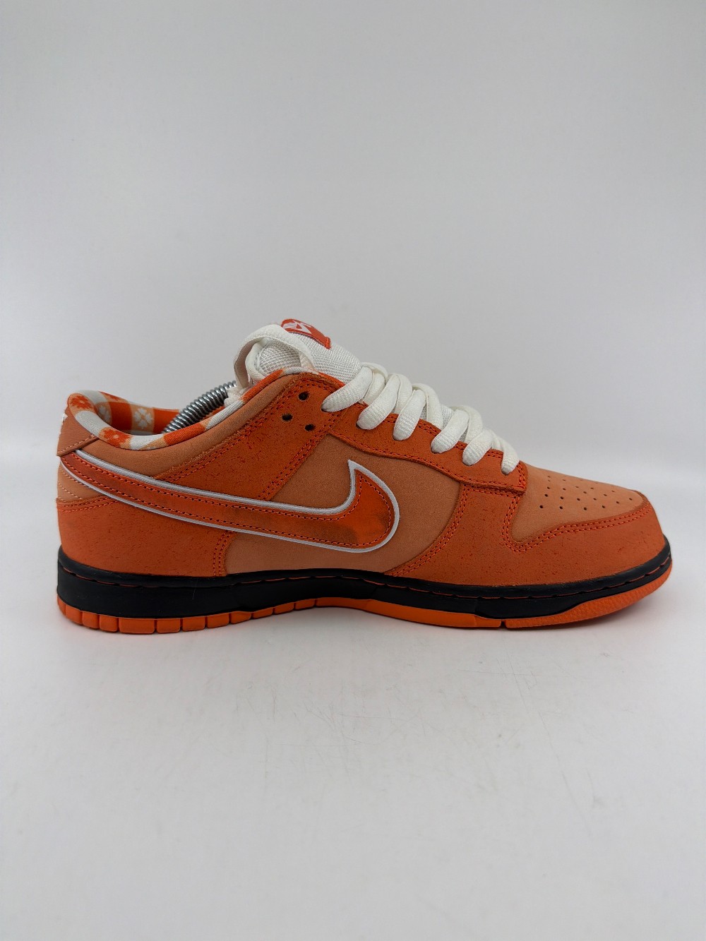 *USED* NIKE SB DUNK LOW X CONCEPTS - ORANGE LOBSTER