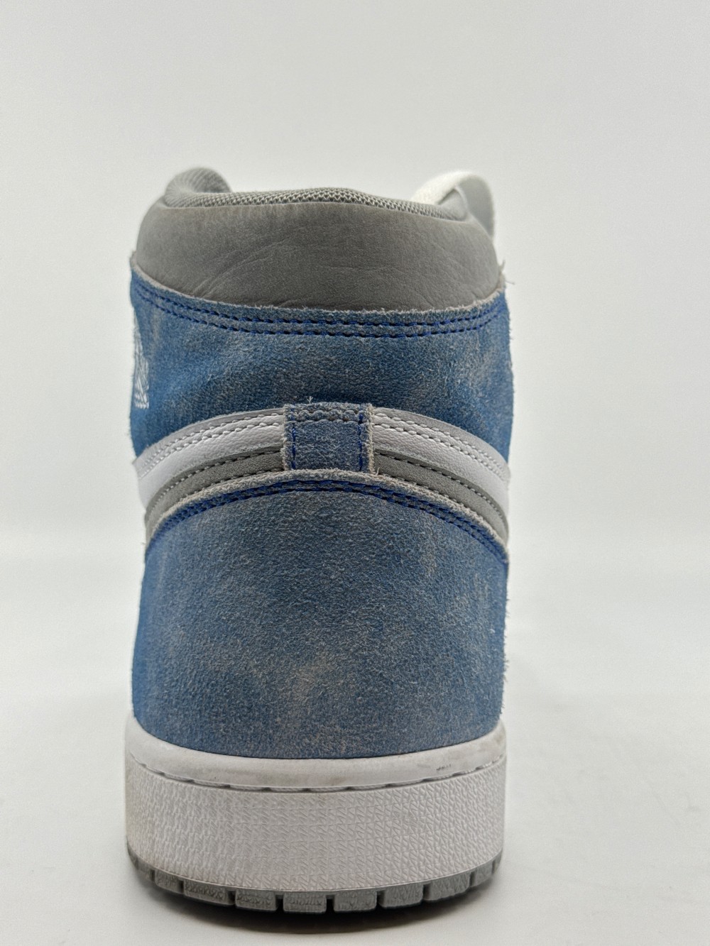 *USED* AJ 1 - HYPER ROYAL SMOKE GREY