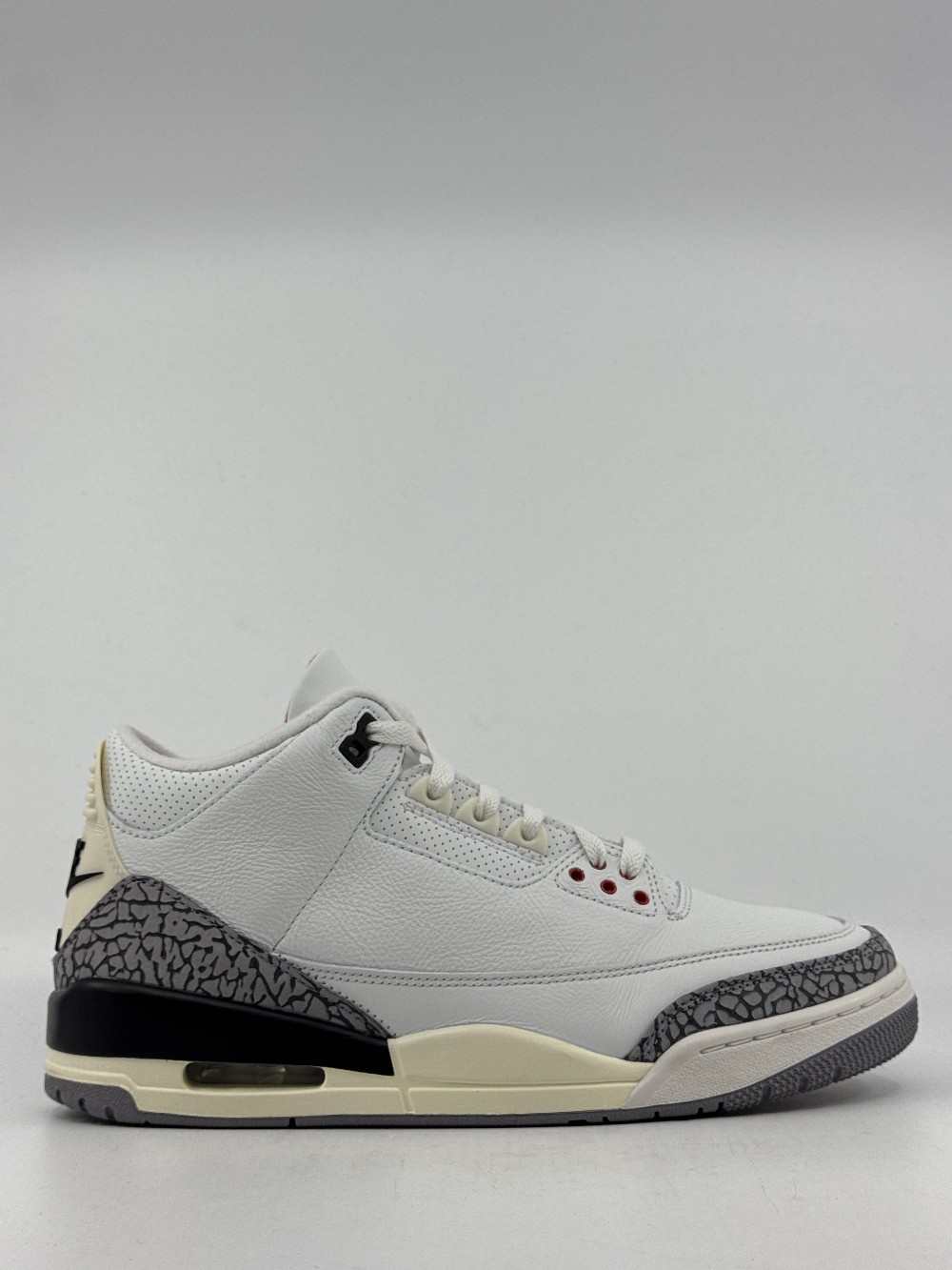 *USED AJ 3 - WHITE CEMENT REIMAGINED