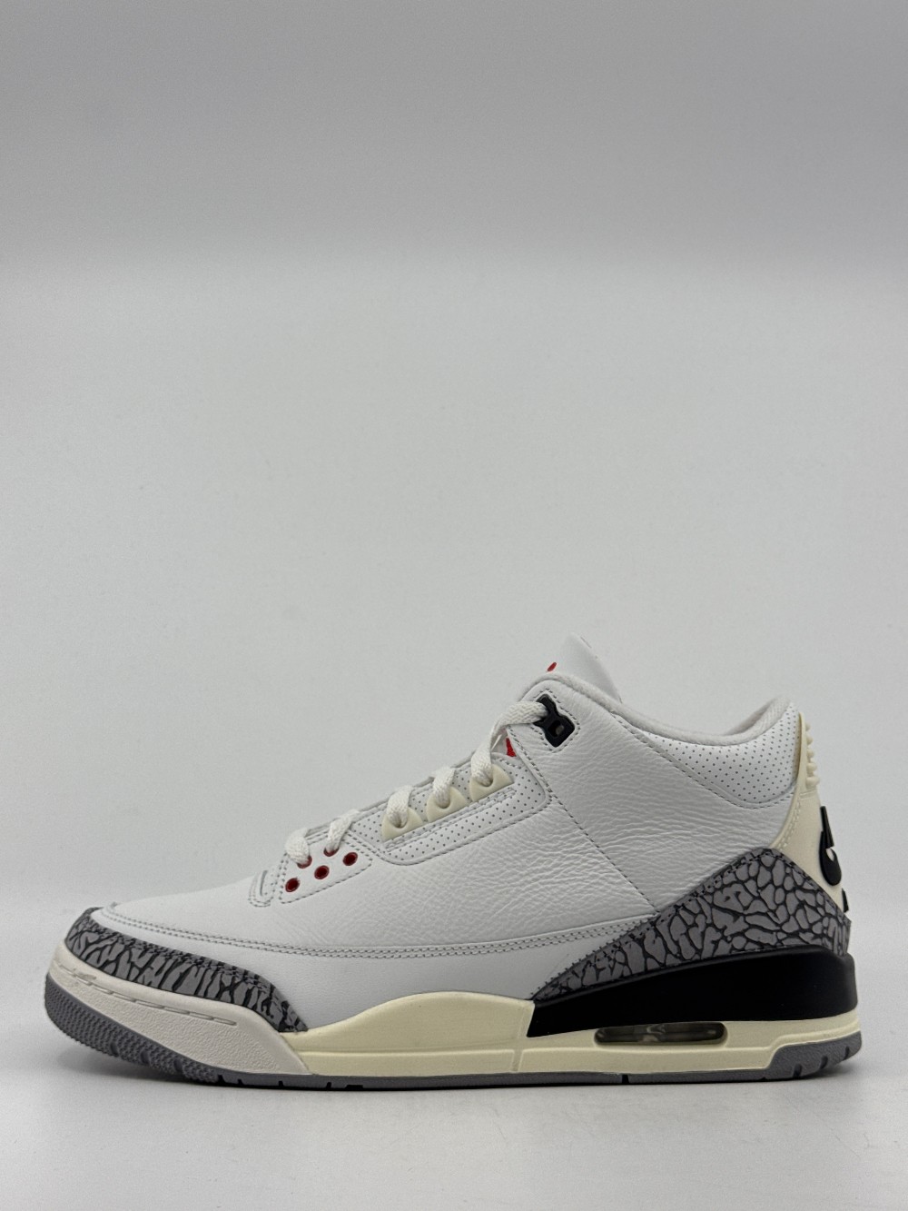*USED AJ 3 - WHITE CEMENT REIMAGINED