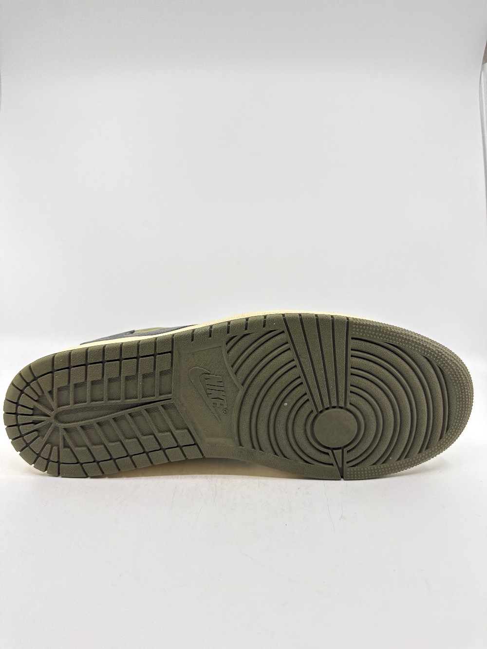 *USED* AJ 1 LOW X TRAVIS SCOTT - MEDIUM OLIVE
