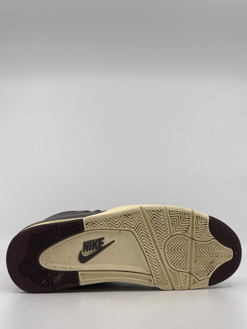 *USED* AJ 4 X A MA MANIERE - VIOLET ORE