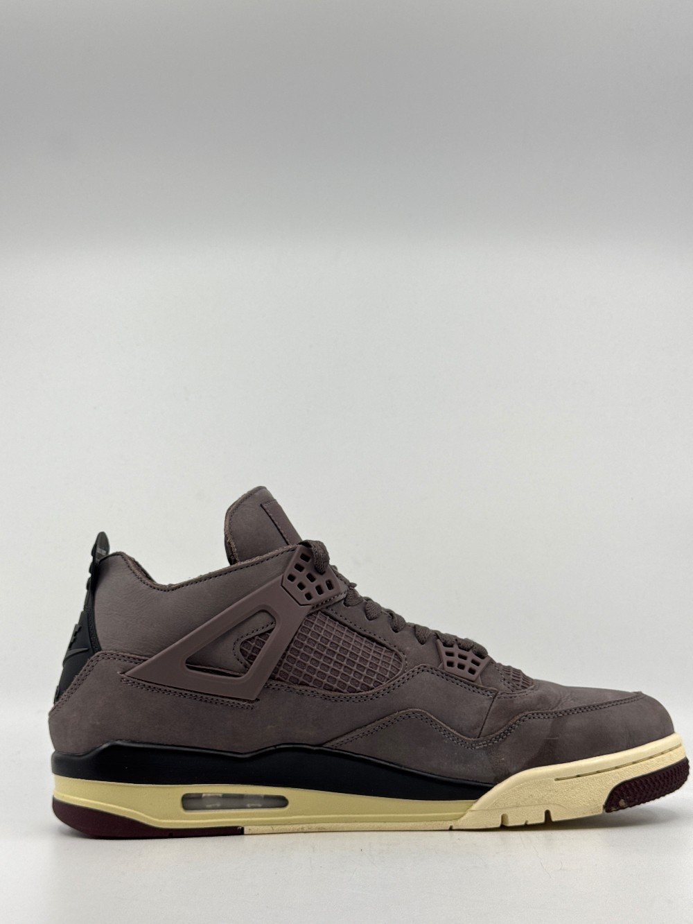 *USED* AJ 4 X A MA MANIERE - VIOLET ORE