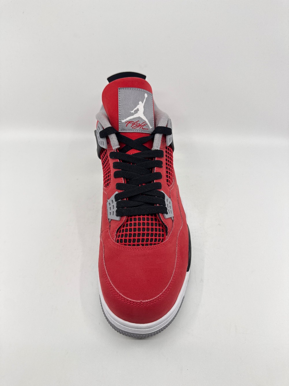 AJ 4 - TORO BRAVO (2026)
