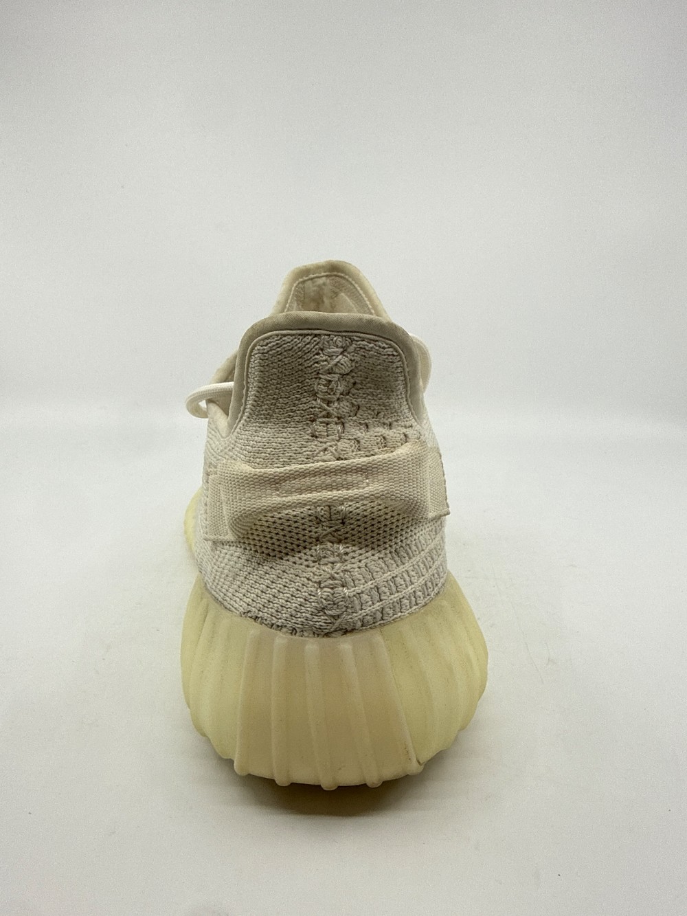 *USED/NO BOX* YEEZY 350 V2 - BONE