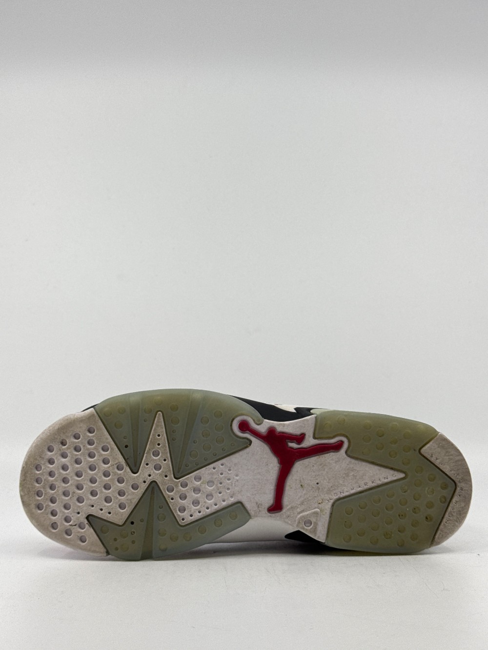 *USED* AJ 6 (GS) - CARMINE (2021)