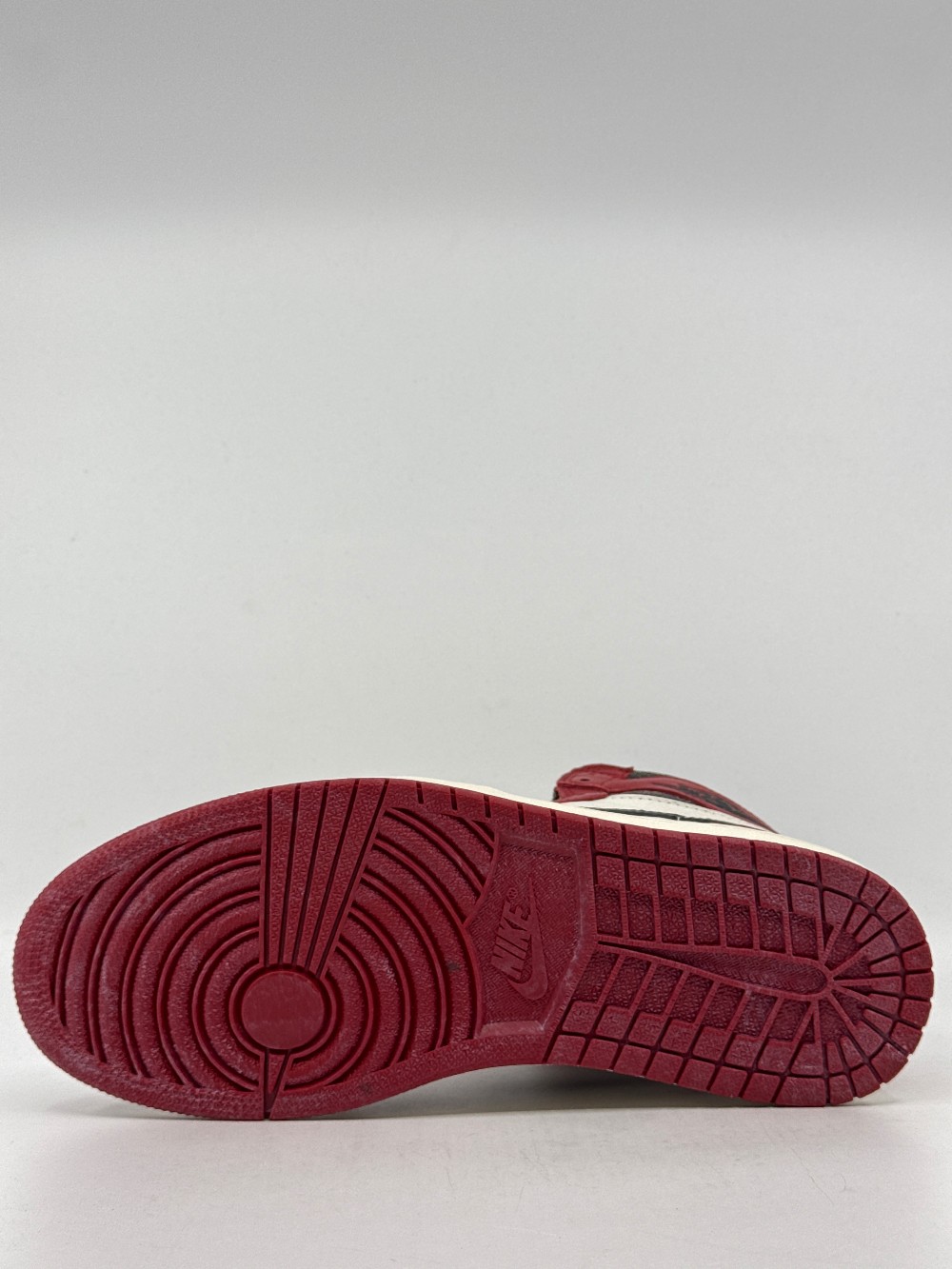 AJ 1 - CHICAGO LOST AND FOUND