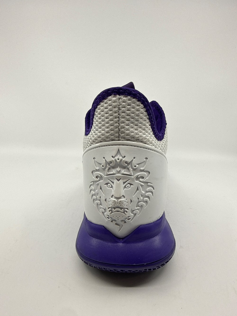 *VNDS* NIKE LEBRON WITNESS 4 - WHITE VOLTAGE PURPLE