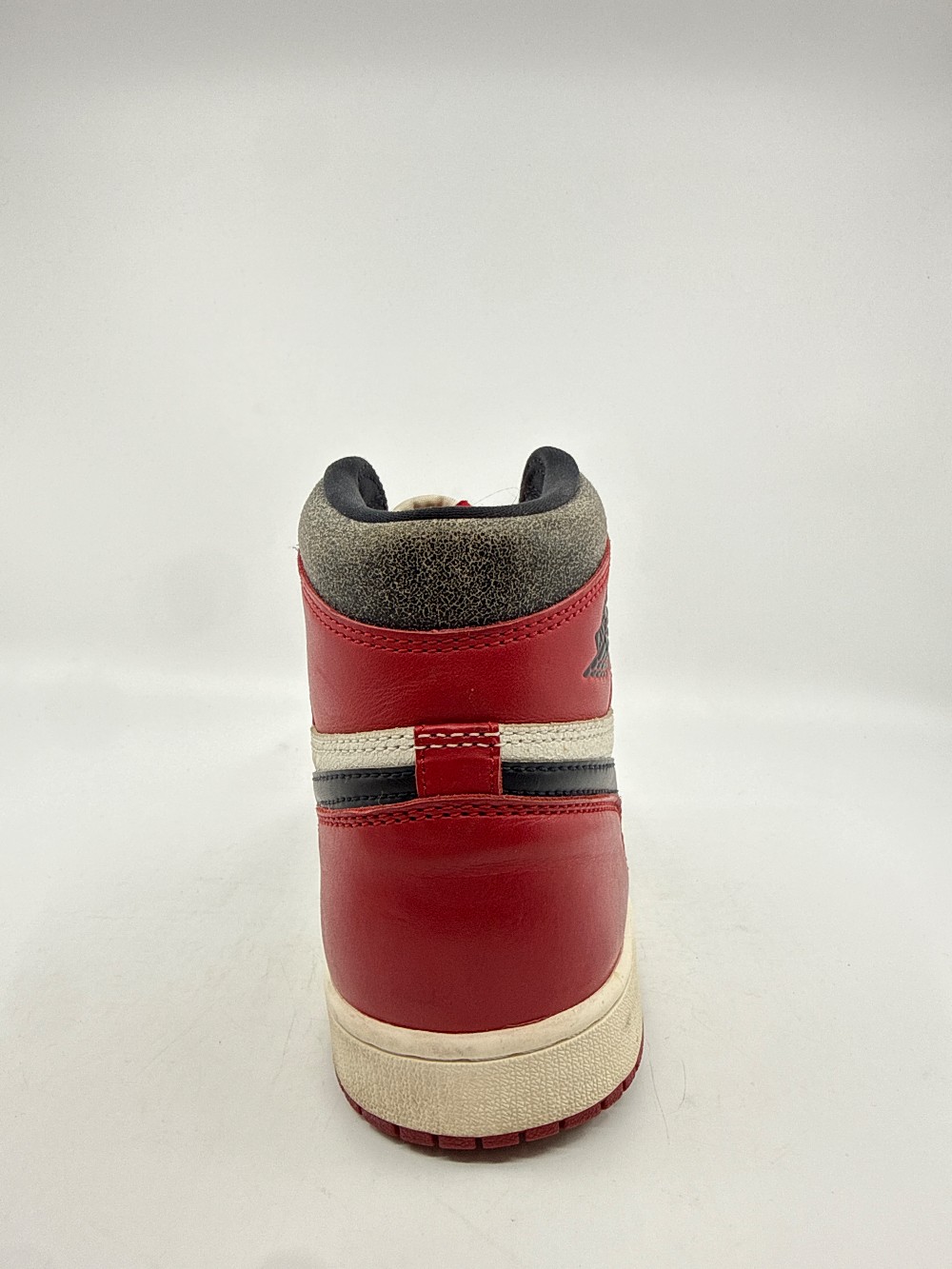 *USED* AJ 1 - CHICAGO LOST AND FOUND