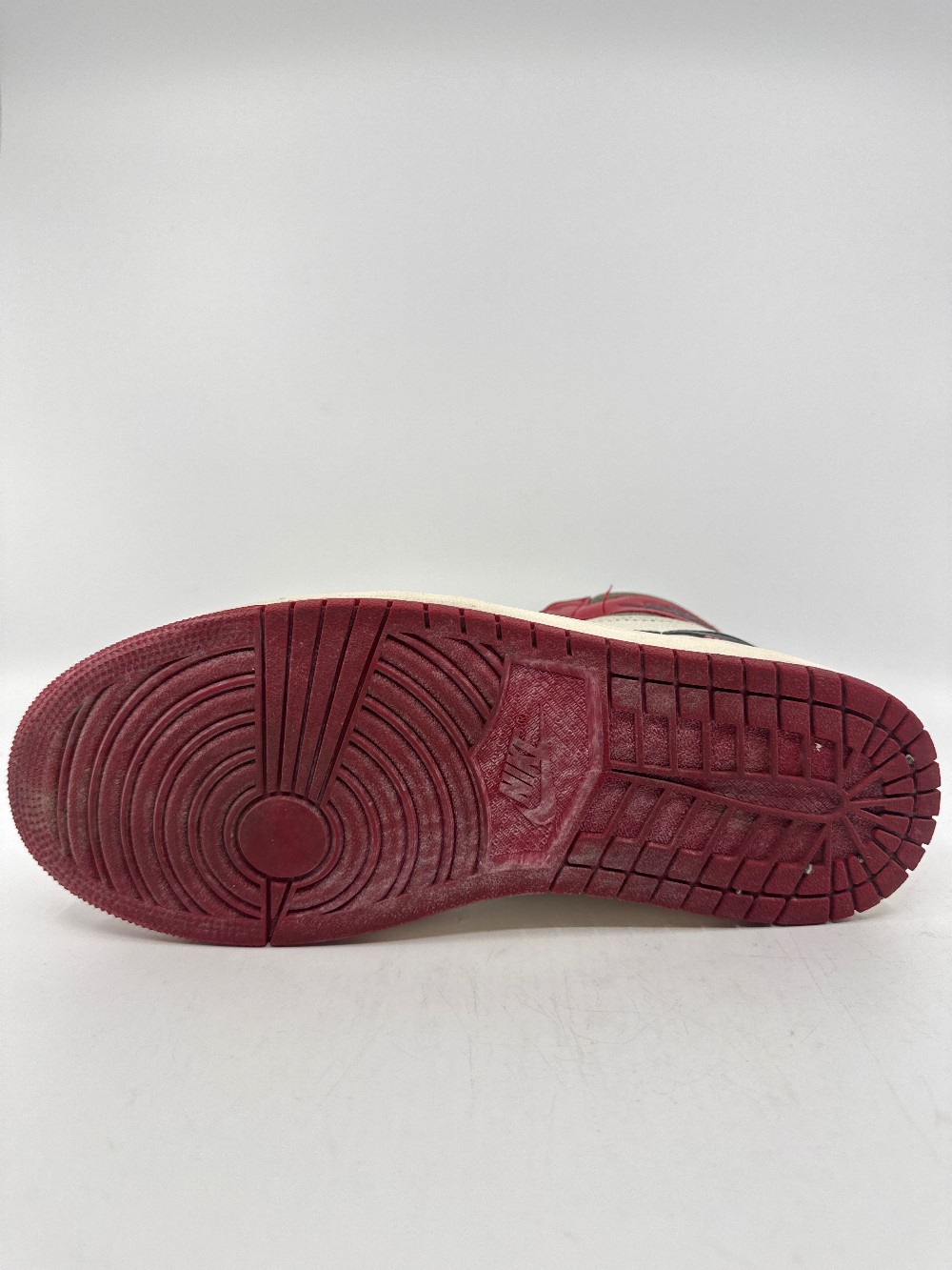 *USED* AJ 1 - CHICAGO LOST AND FOUND